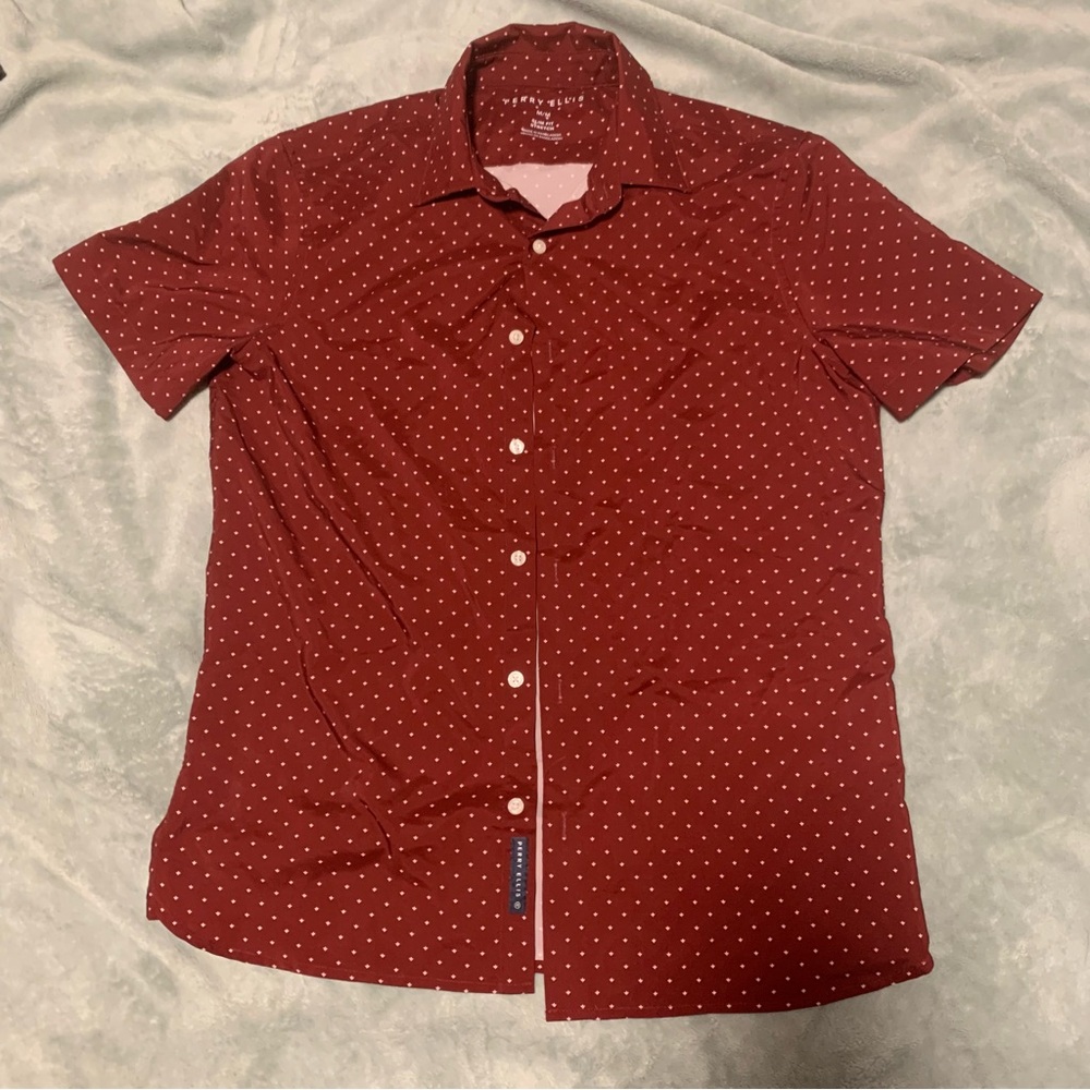 PERRY ELLIS Men’s size medium button up shirt